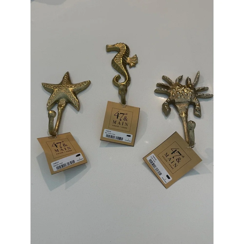 47th & Main Gold Metal Nautical Wall Hooks Seahorse Starfish Crab Beach 3pc